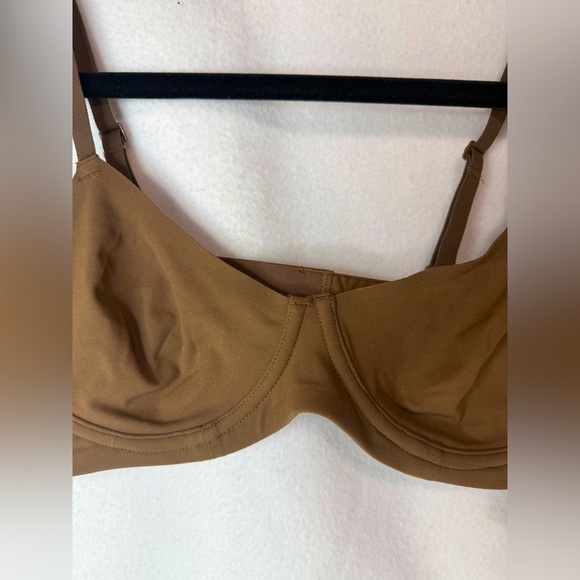 New SKIMS Unlined Demi Bra. Oxide. 38A - Picture 2 of 6